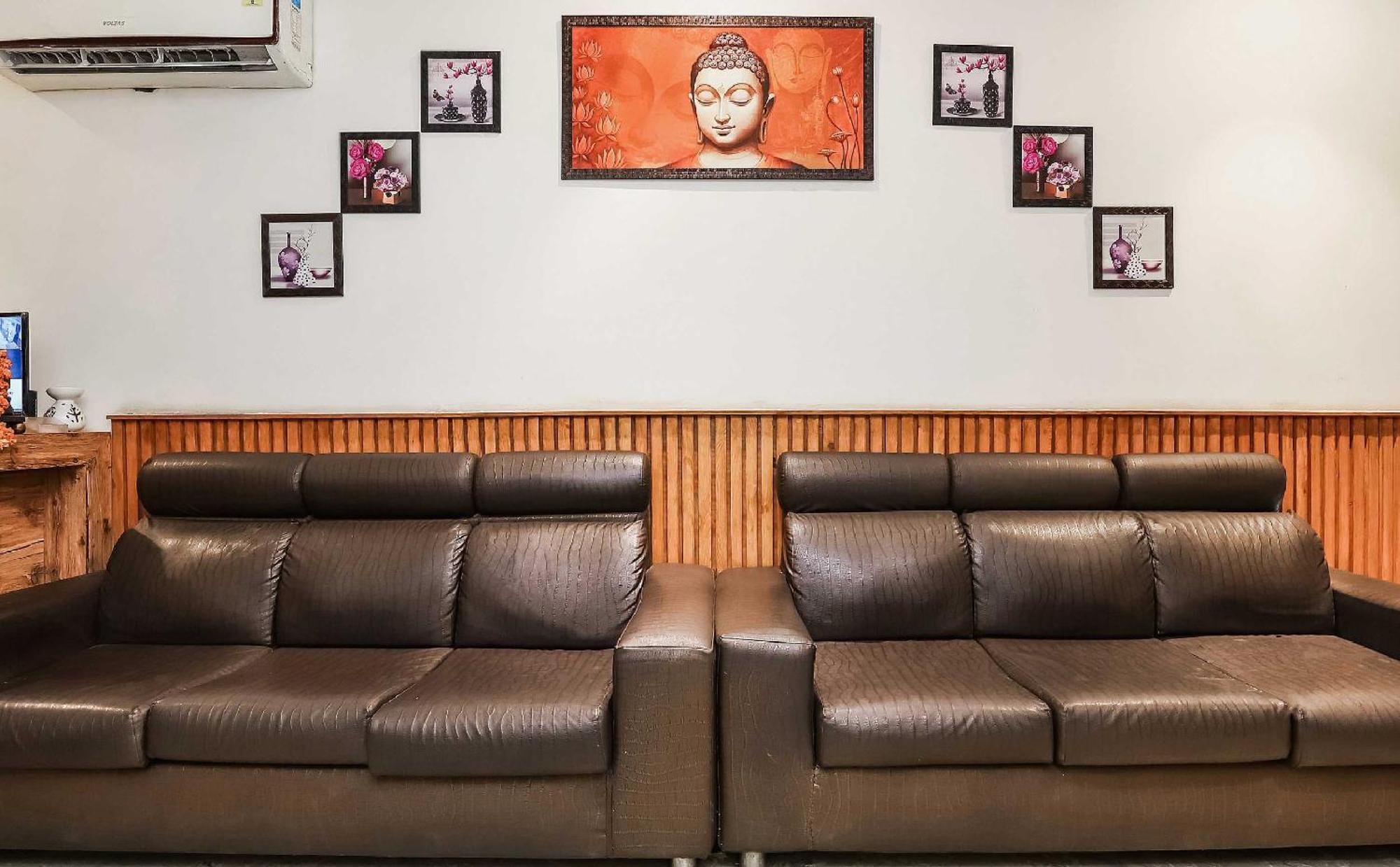 Hotel O Shri Sai Delhi Kültér fotó