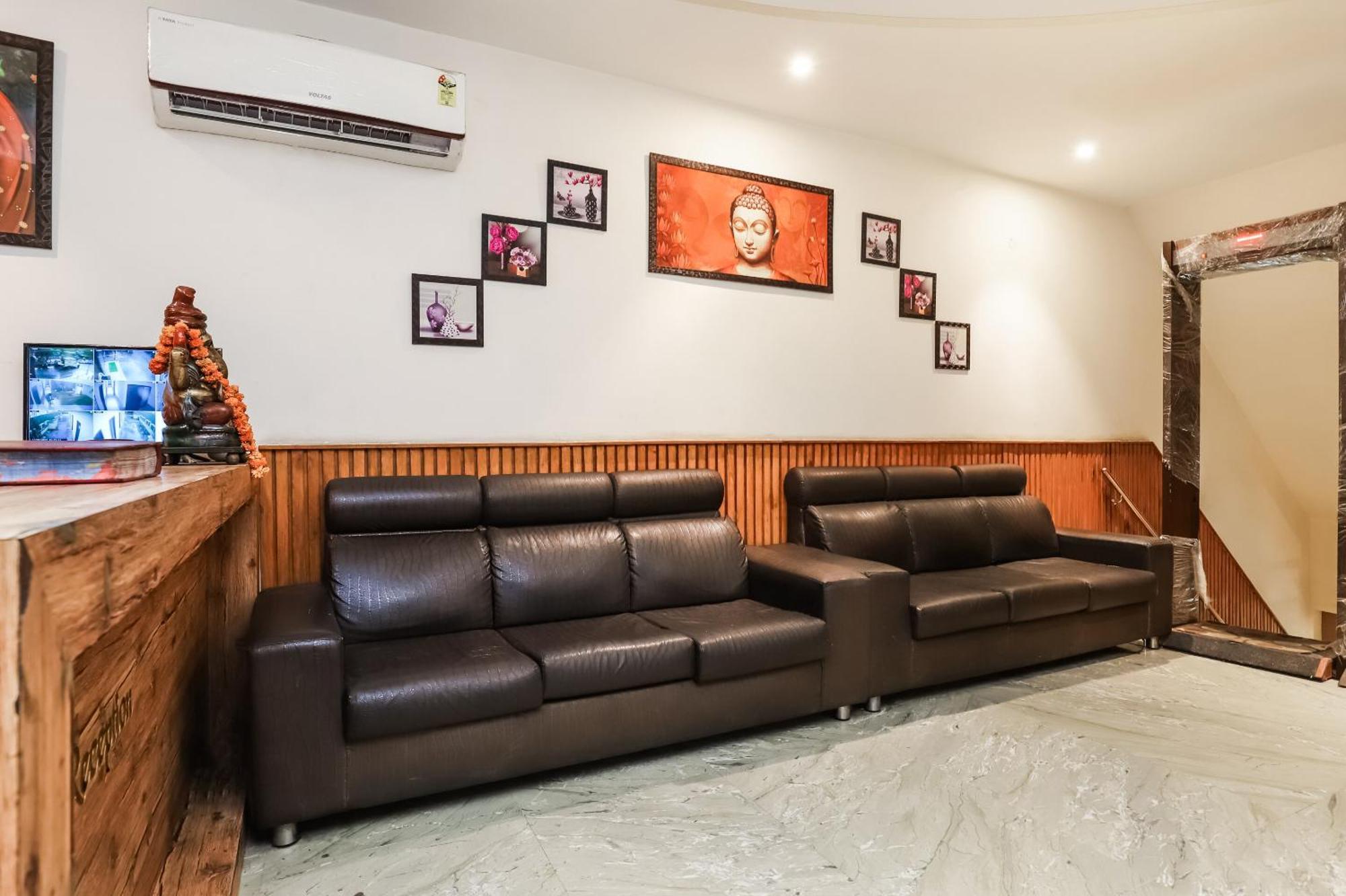 Hotel O Shri Sai Delhi Kültér fotó