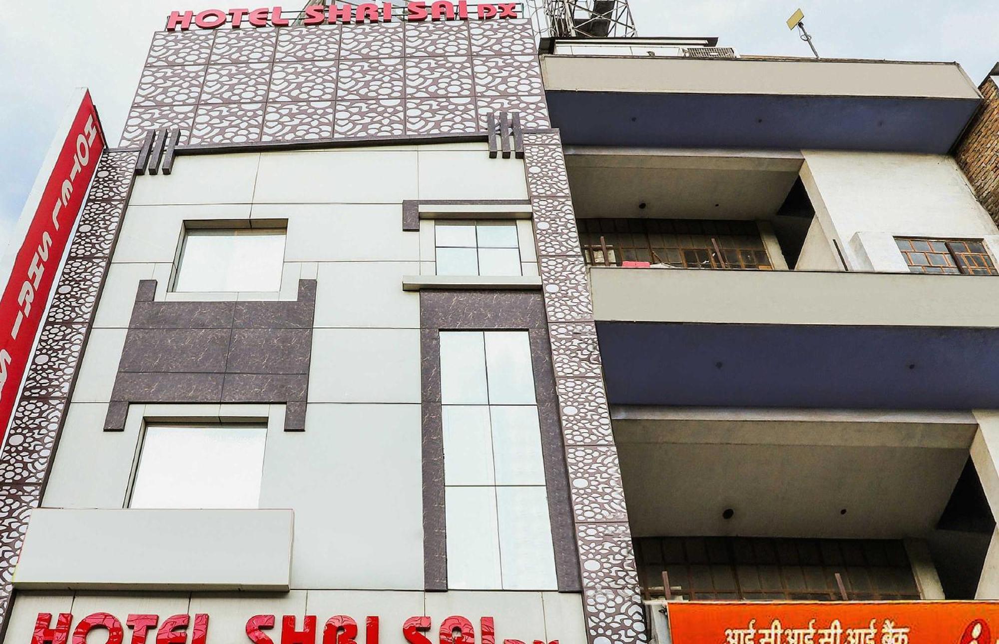 Hotel O Shri Sai Delhi Kültér fotó