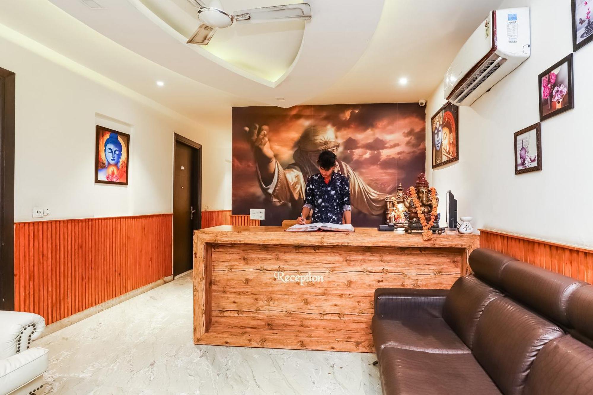 Hotel O Shri Sai Delhi Kültér fotó
