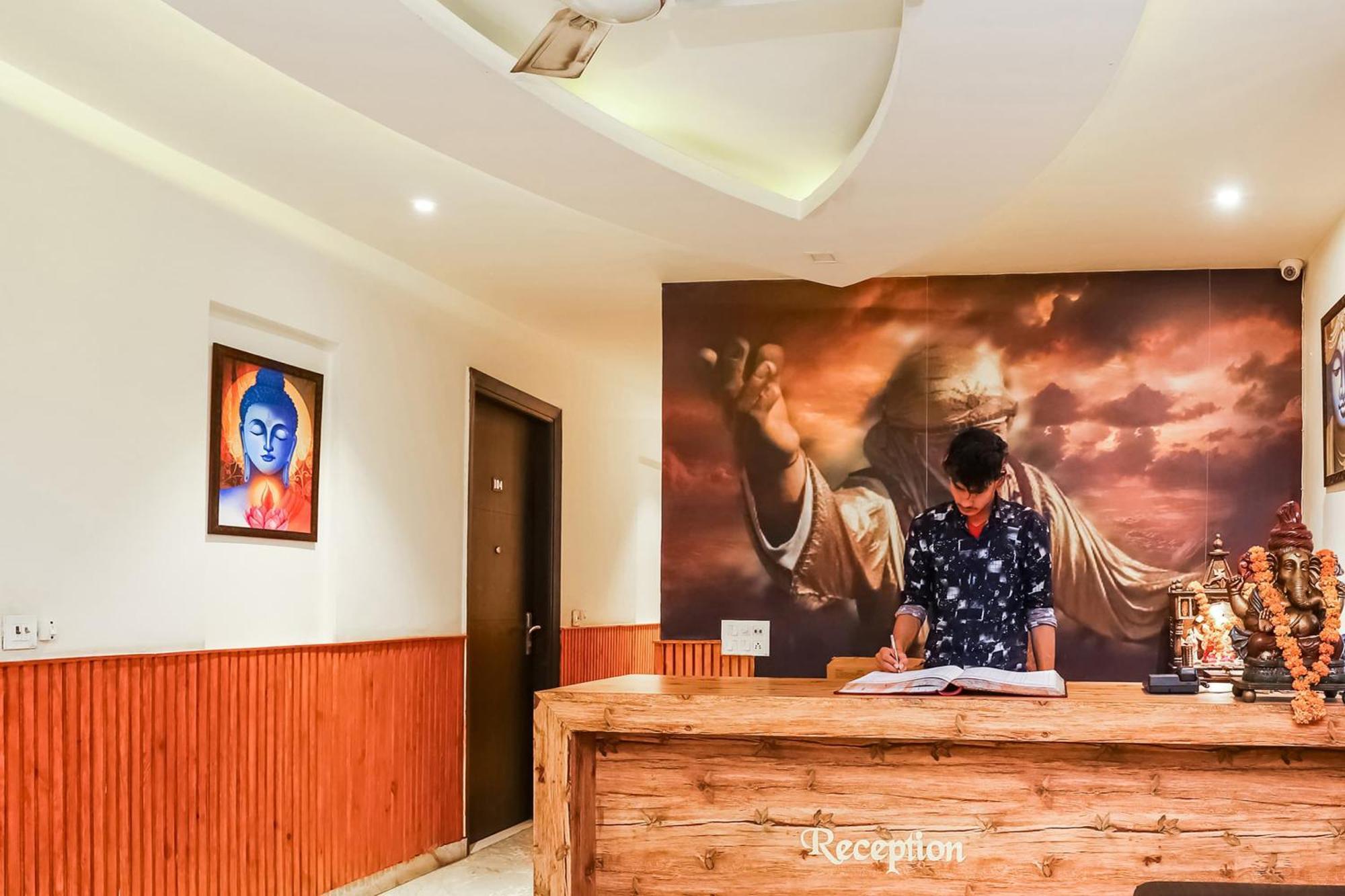 Hotel O Shri Sai Delhi Kültér fotó