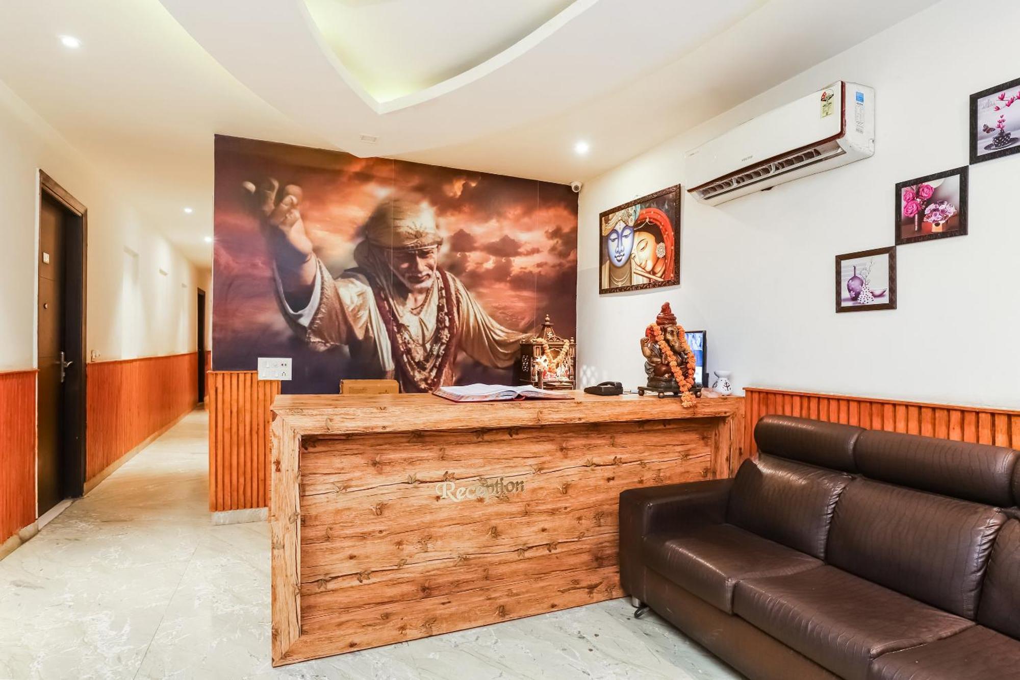 Hotel O Shri Sai Delhi Kültér fotó