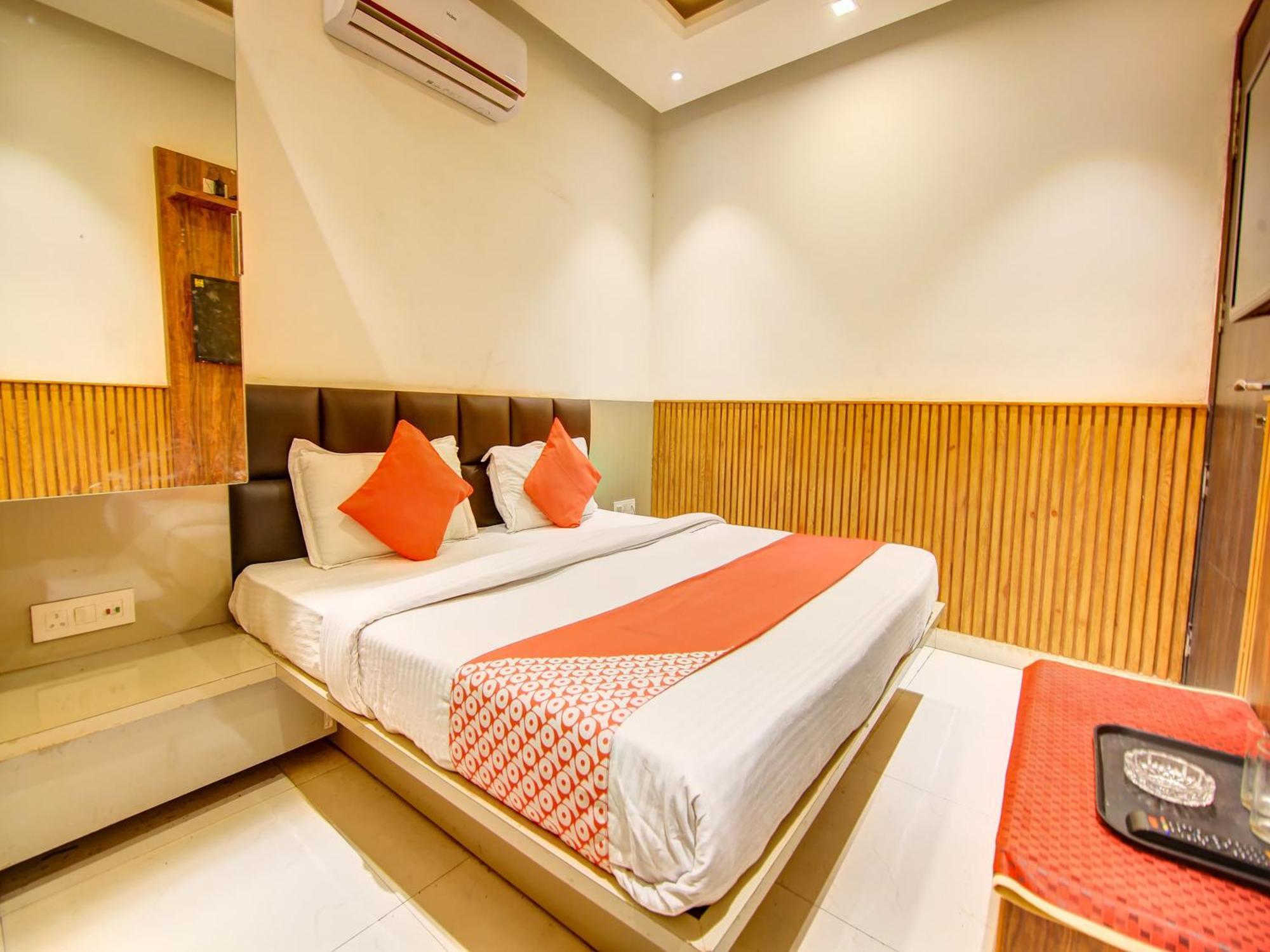 Hotel O Shri Sai Delhi Kültér fotó